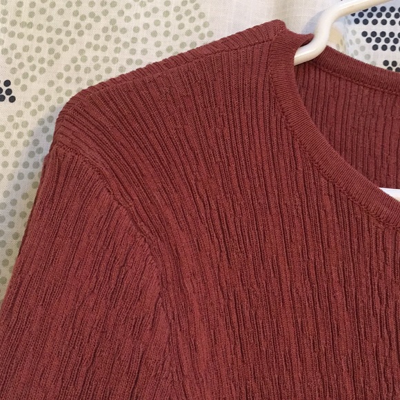 Top - Picture 2 of 3